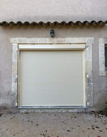 Fenêtres, moustiquaires et volet roulant à Saint Rémy de Provence